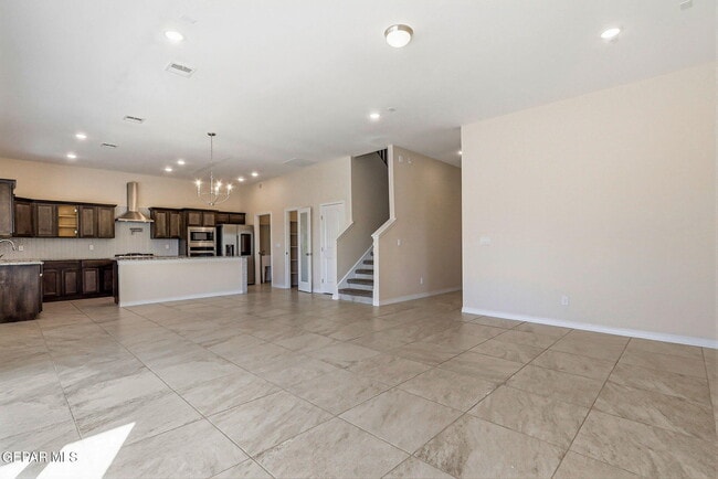 Building Photo - 904 Keenland Ave