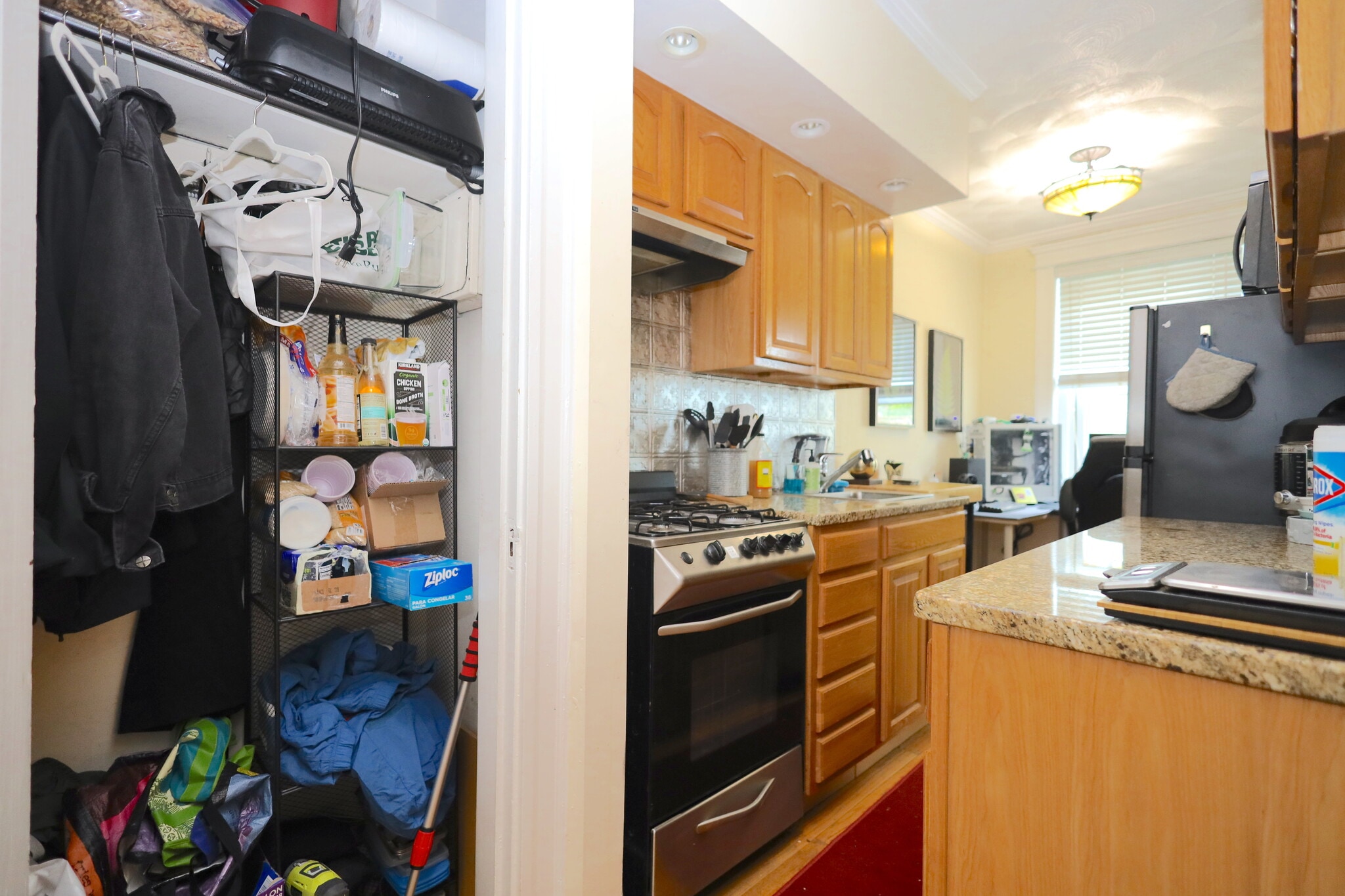 Building Photo - 118 Riverway