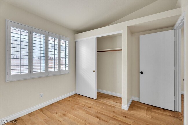 Building Photo - 856 Brass Ring Rd