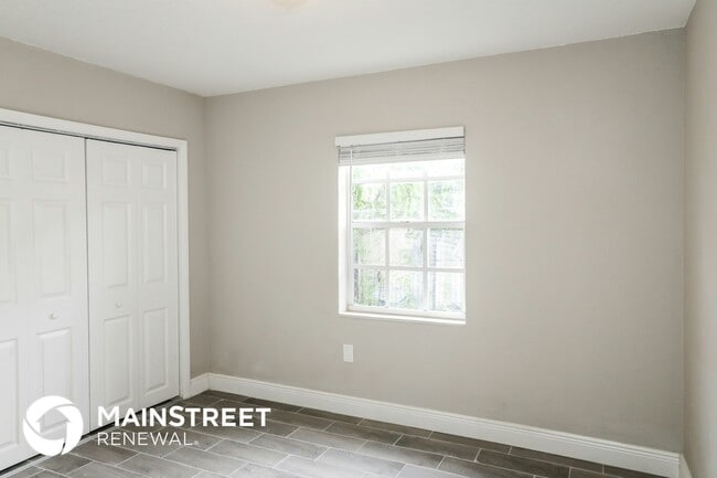 Building Photo - 9311 SW 38th St
