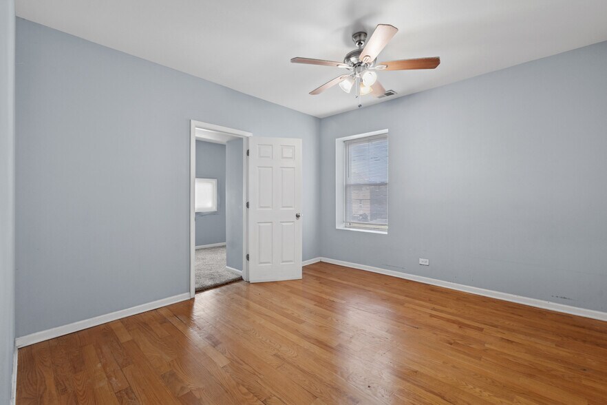Building Photo - 9222 S Laflin St
