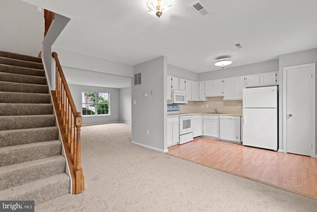 Building Photo - 3631 McDowell Ct