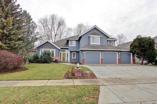 Building Photo - Elegant Home in Hobble Creek!