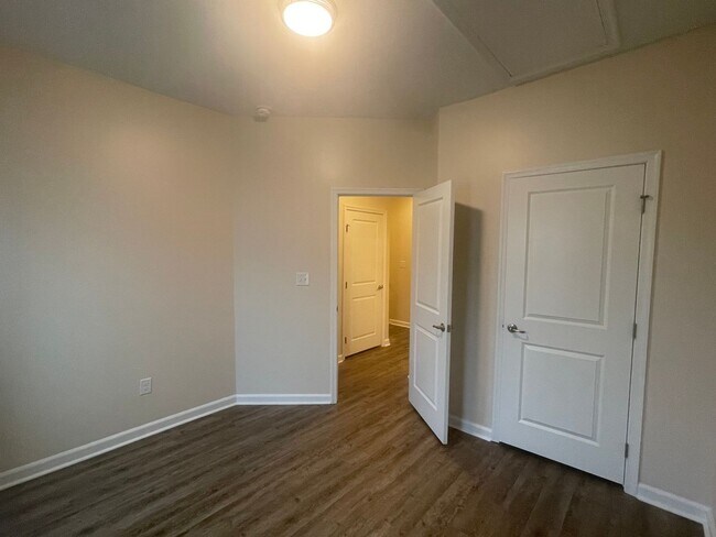 Building Photo - Beautiful home in Clearfield Oaks