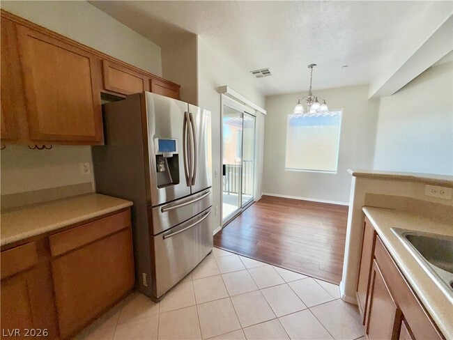 Building Photo - 6868 Sky Pointe Dr