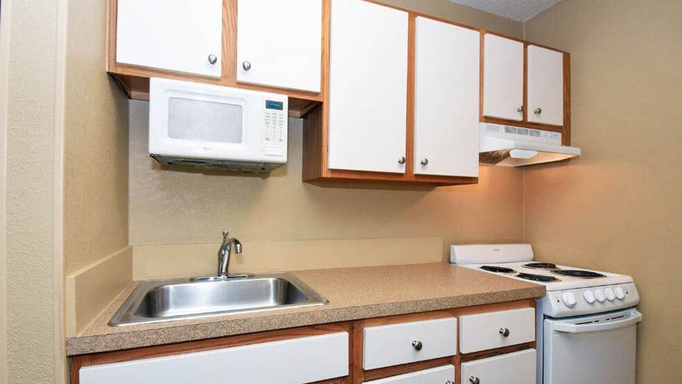 Building Photo - 2030 Craig Rd