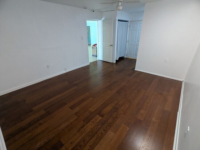 Building Photo - For Rent: 4 Bedroom, 3  Bathroom, Office/Den, Sunroom/Florida room, Large Shed, Huge backyard