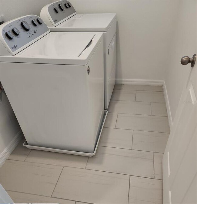 Building Photo - 1524 Astoria Arbor Ln