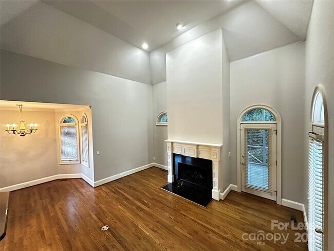 Building Photo - 5523 Challis View Ln