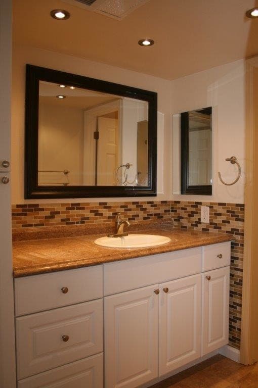 Building Photo - 2845 S Fairview St