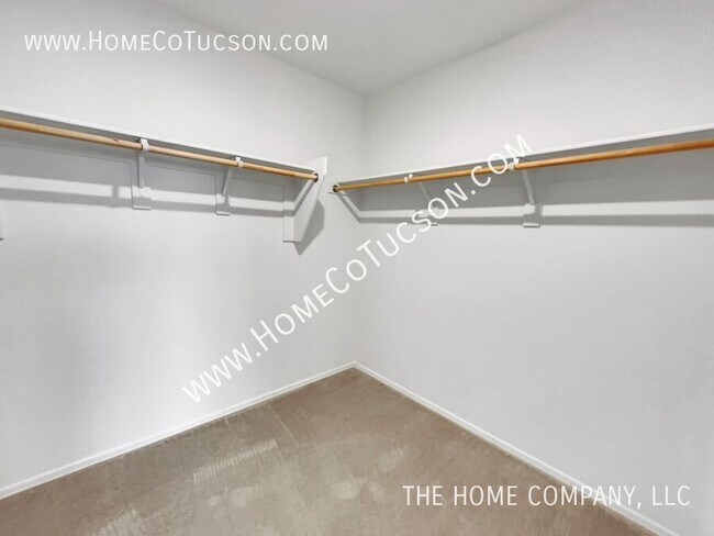 Building Photo - 7538 S Circulo Rio Blanco