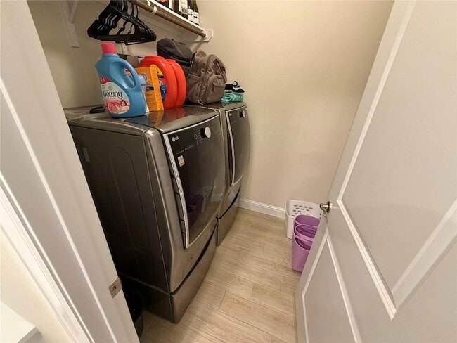 Building Photo - 8709 Moccasin Path