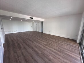 Building Photo - 200 178th Dr