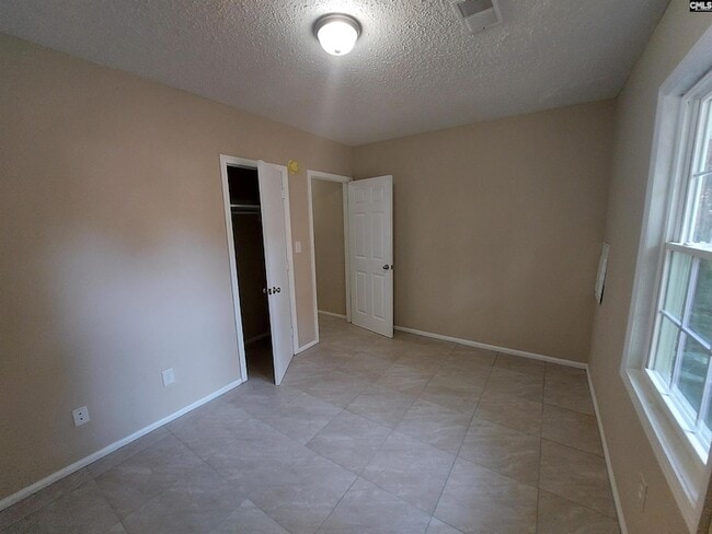 Building Photo - 2006 Heidt St