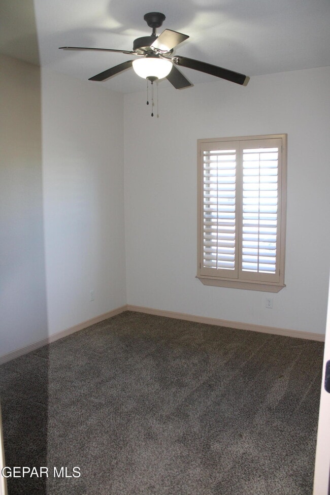 Building Photo - 3060 Cascade Point