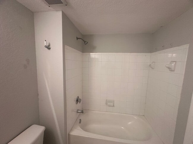 Building Photo - 2 Bedroom Condo in Aventine - Miramar