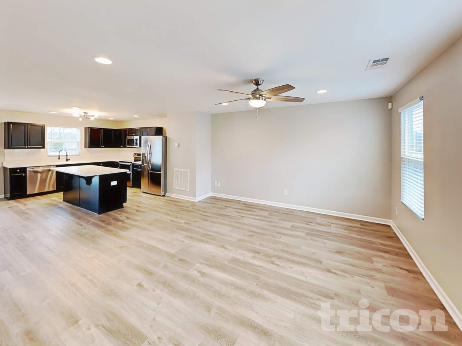 Building Photo - 1845 Belle Arbor Dr