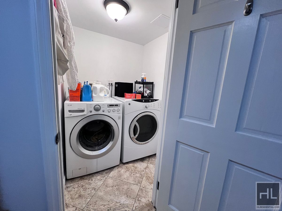 Building Photo - $7,000 | 2.5BR | 2BA | Prospect Heights Townhouse Duplex | Private Backyard | 1,500 SF | Original...