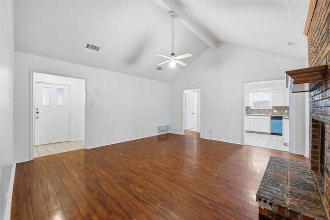 Building Photo - 6444 Whitehurst Dr