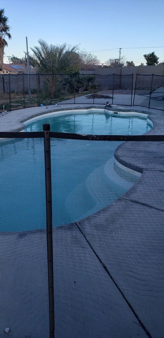 Building Photo - *DO NOT DISTURB TENANTS- 4 bedroom 2 bath home w/POOL!!
