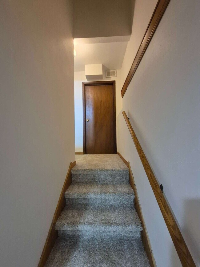 Building Photo - 21225 Mary Lynn Dr