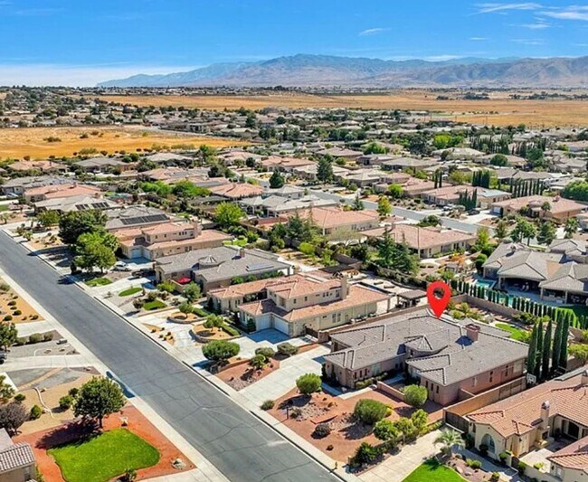 Building Photo - Luxury Home at Stonebrook Estates-Gated Community- 4 Bedrooms, 5 Bathrooms