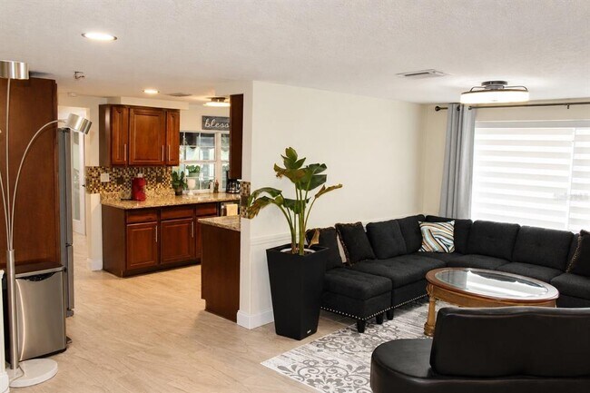Building Photo - 12416 Cobble Stone Dr