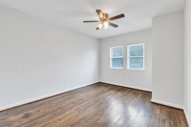 Building Photo - 731 Mt Holly St