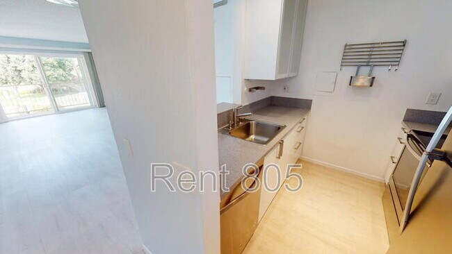 Building Photo - 334 Surfside Dr