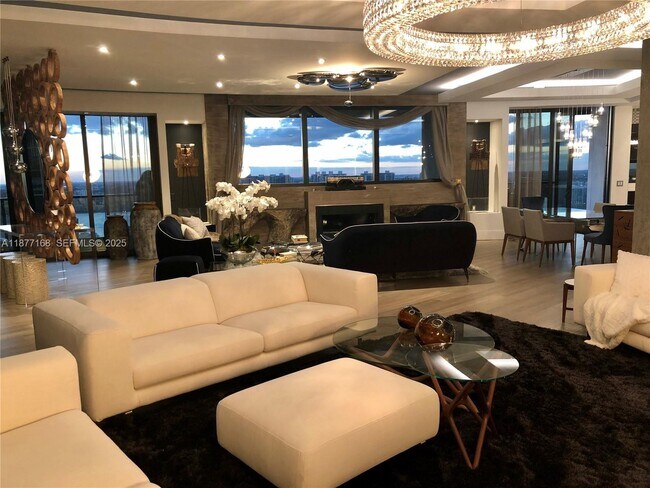 Building Photo - 18555 Collins Ave