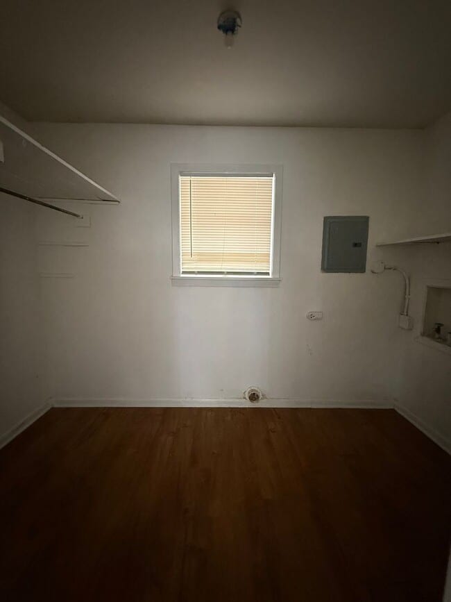 Building Photo - 4101 Glen St