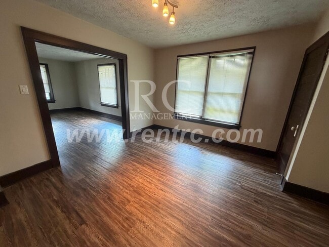 Building Photo - 1220 Harmon-