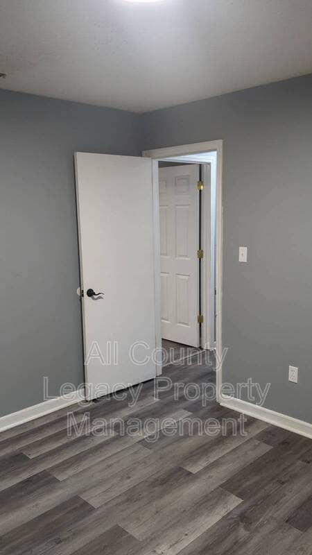 Building Photo - 243 Windy Hill Way