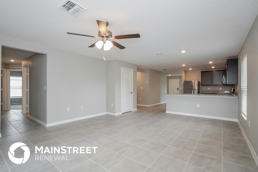 Building Photo - 333 Daffodil Ln