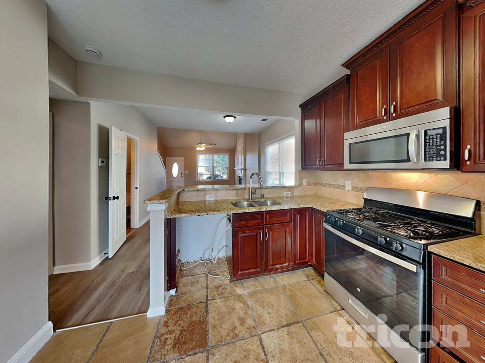 Building Photo - 1672 Woodsford Rd