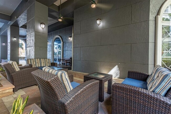 Building Photo - 700 S Harbour Island Blvd