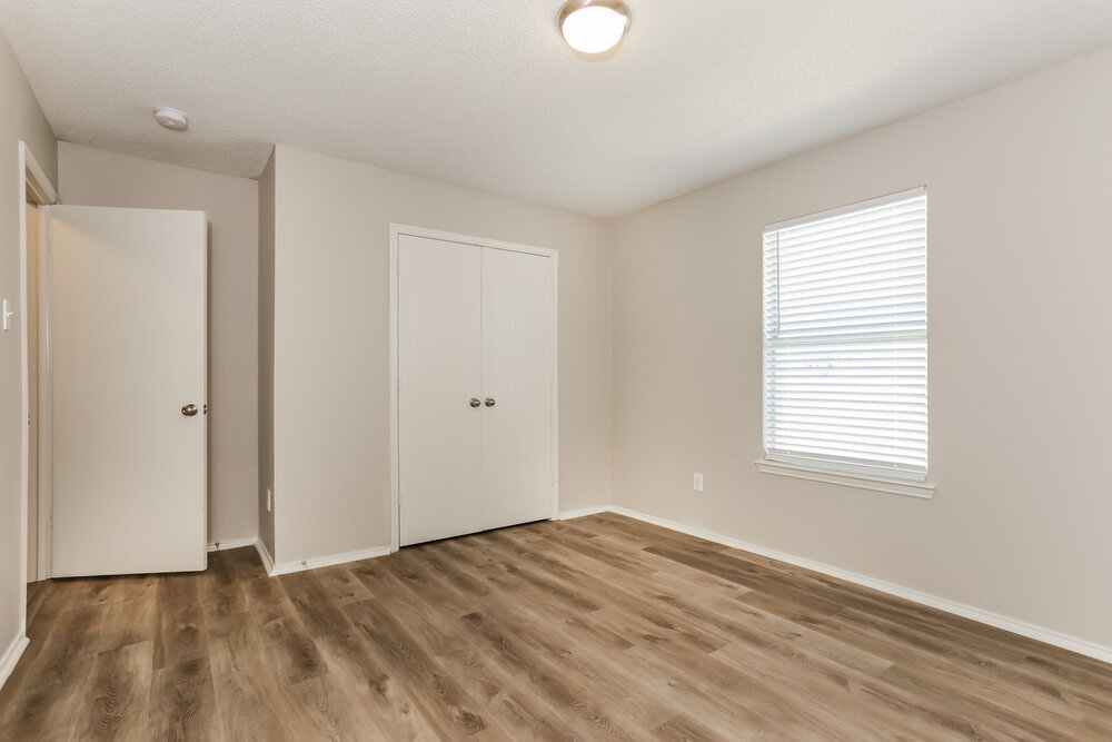 Building Photo - 8132 Fox Chase Dr