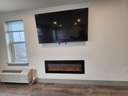 Building Photo - 522 Bridge St