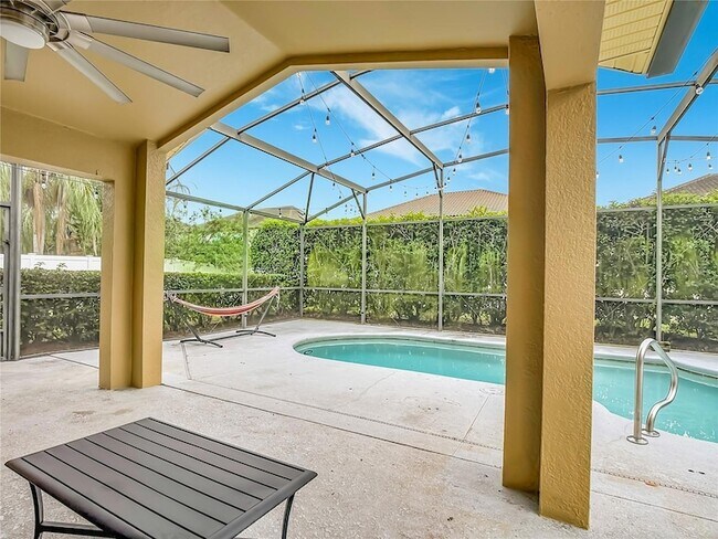 Building Photo - 4934 Lazy Oaks Way