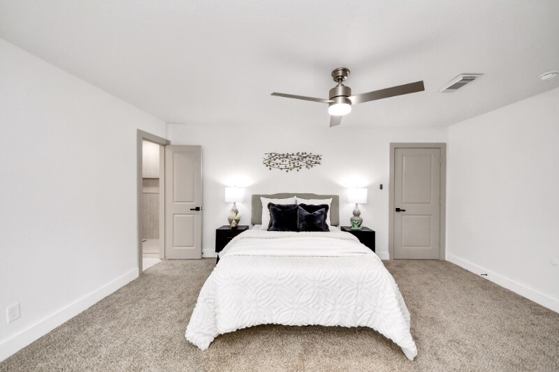 Building Photo - 5614 Oakhaven Ln