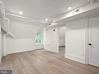 Building Photo - 1308 Delaware Ave