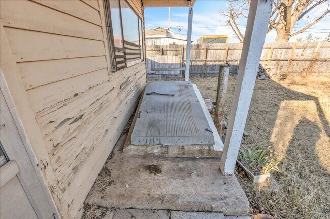 Building Photo - 4504 Drexel Ave