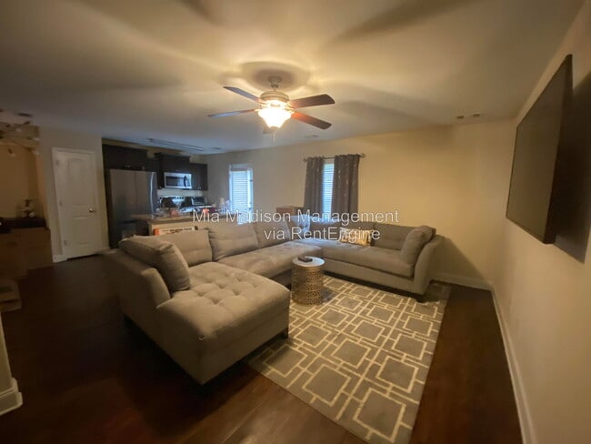 Building Photo - 25 Abaco Ct