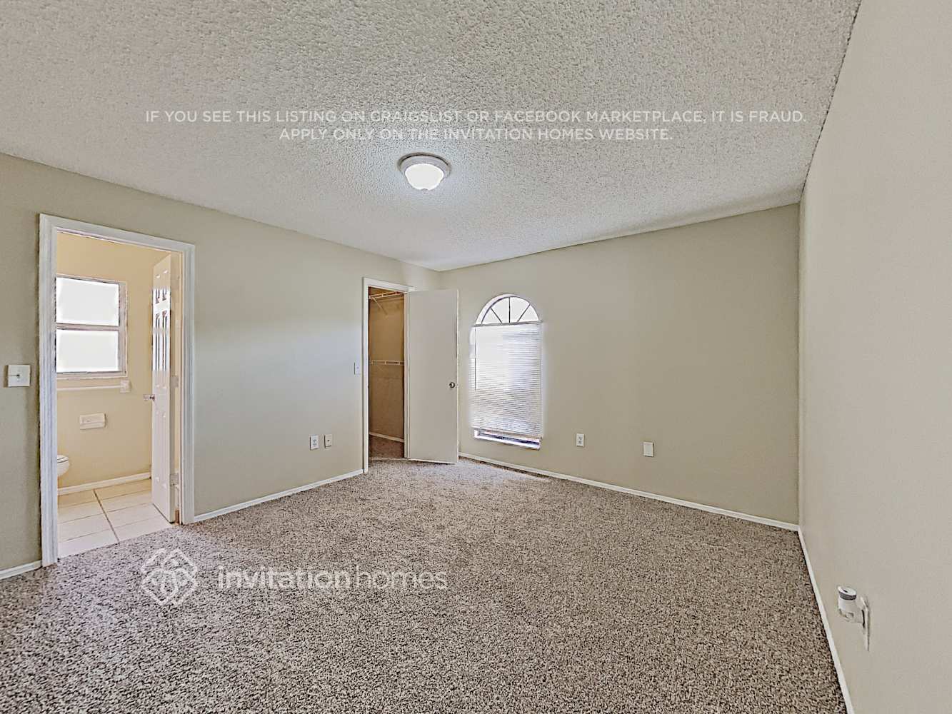 Building Photo - 704 Waterbridge Dr