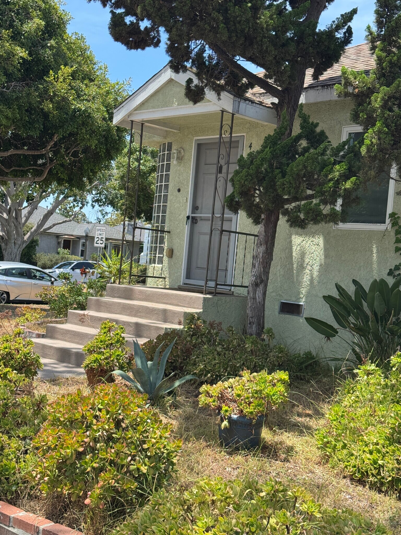 Building Photo - 4360 Elenda St