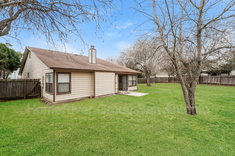 Building Photo - 6827 Country Haven