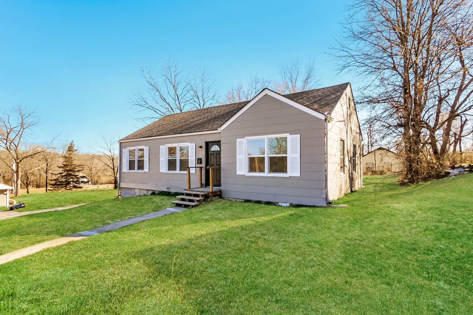 Building Photo - 7901 Brooklyn Ave