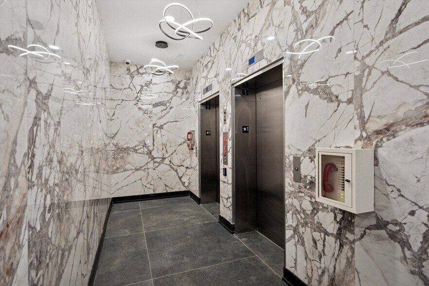 Building Photo - 820 N 2nd St