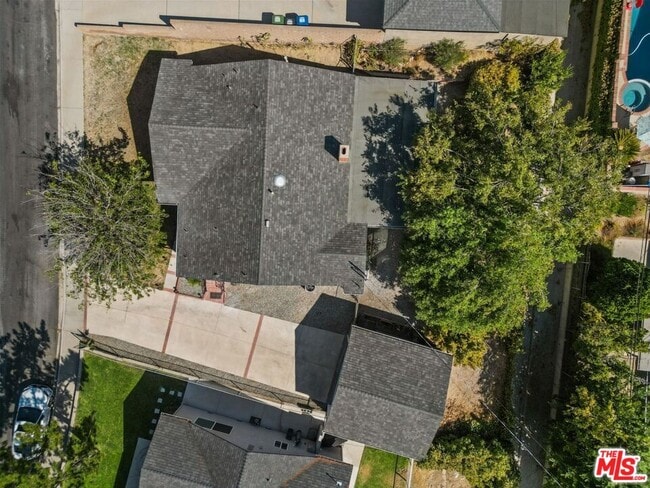 Building Photo - 10780 Deliban Ave