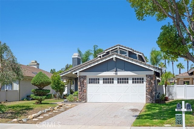 Building Photo - 41495 Avenida De La Reina